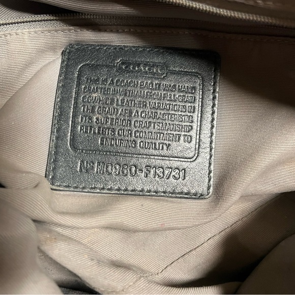 Black Leather coach bag - Picture 4 of 10